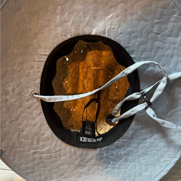 Kids' Woven Straw Hat with Gray Trim - Picture 3 of 12